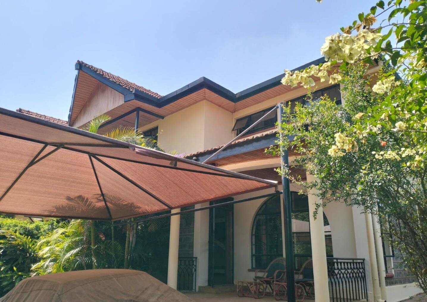 4-Ensuite Townhouse with Backup Generator & Borehole - Lavington