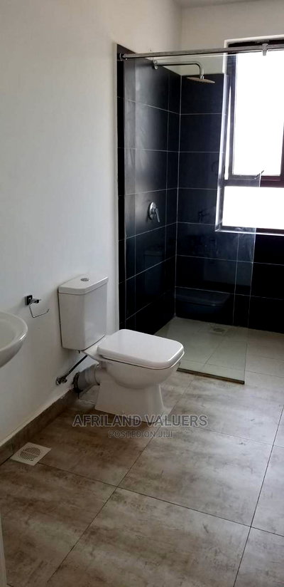 2bdrm Apartment in Hurlingham for sale - Image 4