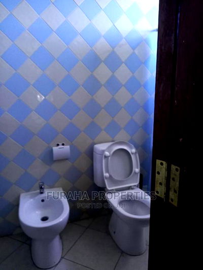 For Sale 6 Bedrooms Villa Nyali - Image 2