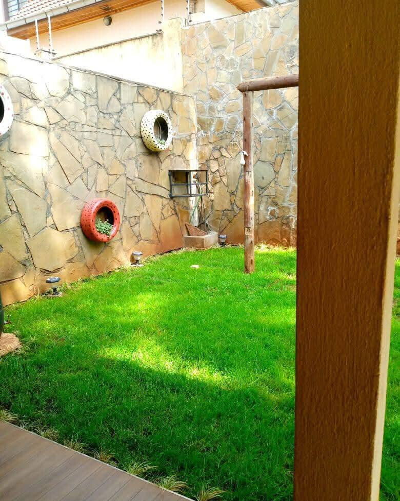 6-Ensuite Townhouse with Gazebo & Bar Area - Lavington