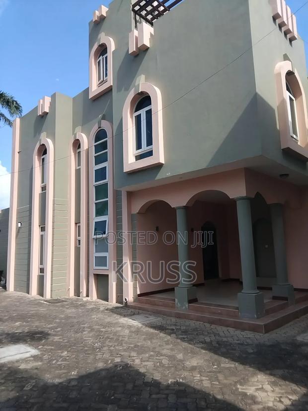 5bdrm Villa in Nyali Mkomani for rent
