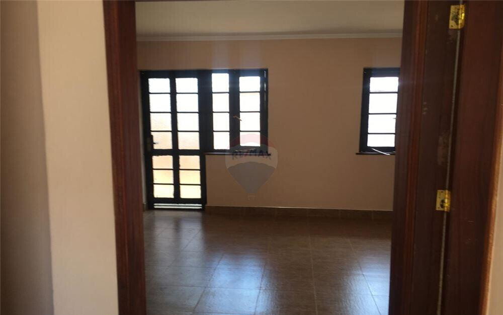 3BR Refurbished Townhouse with SQ & Balcony – Langata