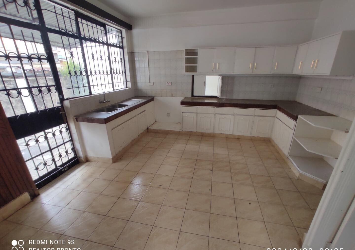 5 En-Suite Bedrooms with DSQ in Exclusive 10-Unit Complex - Kilimani