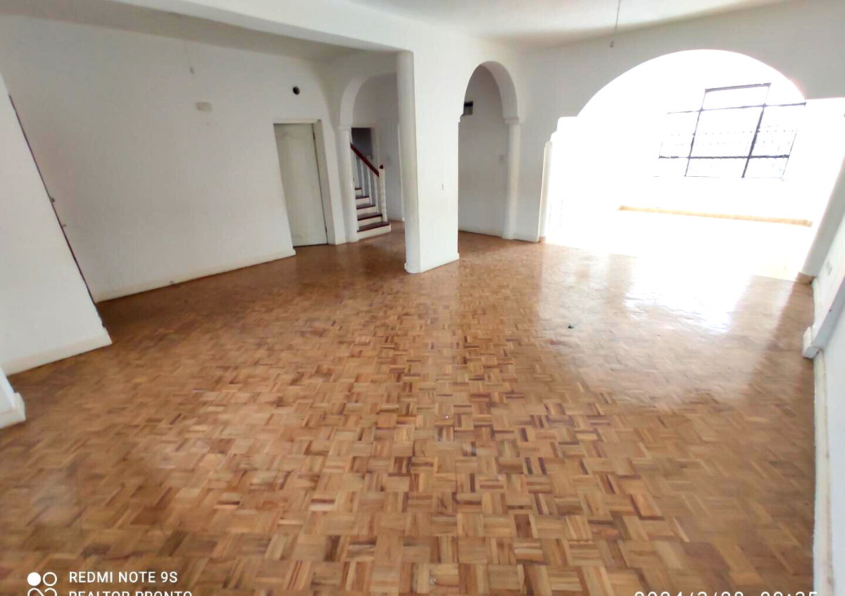 5 En-Suite Bedrooms with DSQ in Exclusive 10-Unit Complex - Kilimani