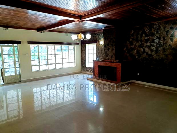 8bdrm Bungalow in Milimani for rent