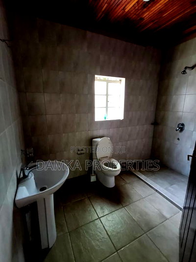 8bdrm Bungalow in Milimani for rent - Image 13