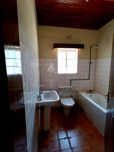 8bdrm Bungalow in Milimani for rent - Image 10
