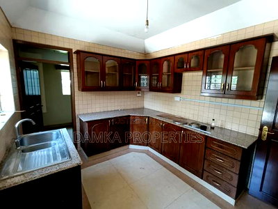 8bdrm Bungalow in Milimani for rent - Image 8