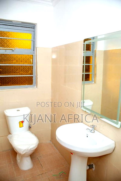 4bdrm Bungalow in Joska for rent - Image 7