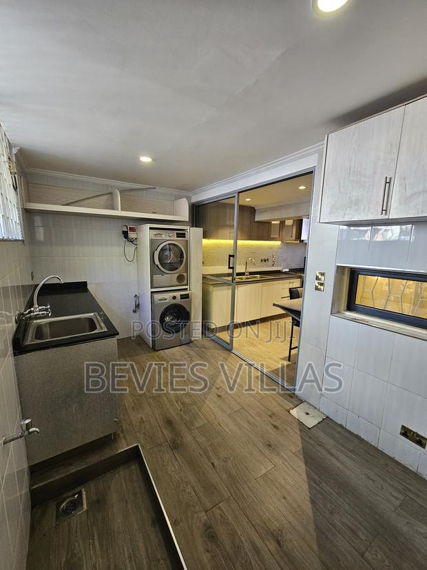 Furnished 3bdrm Apartment in Parklands for rent