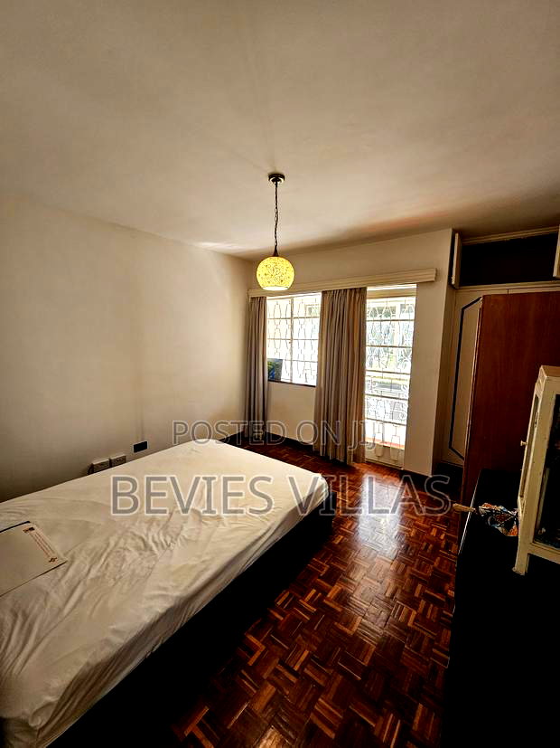 Furnished 3bdrm Apartment in Parklands for rent