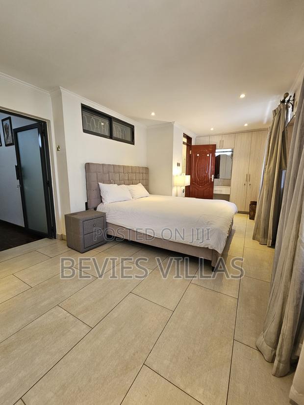 Furnished 3bdrm Apartment in Parklands for rent