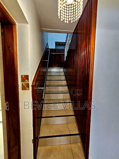 Furnished 3bdrm Apartment in Parklands for rent - Image 13