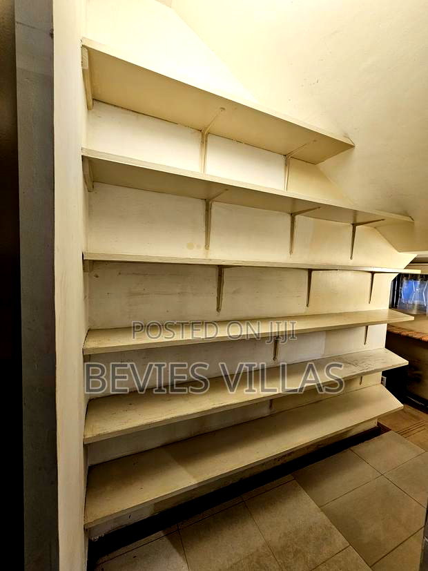 Furnished 3bdrm Apartment in Parklands for rent