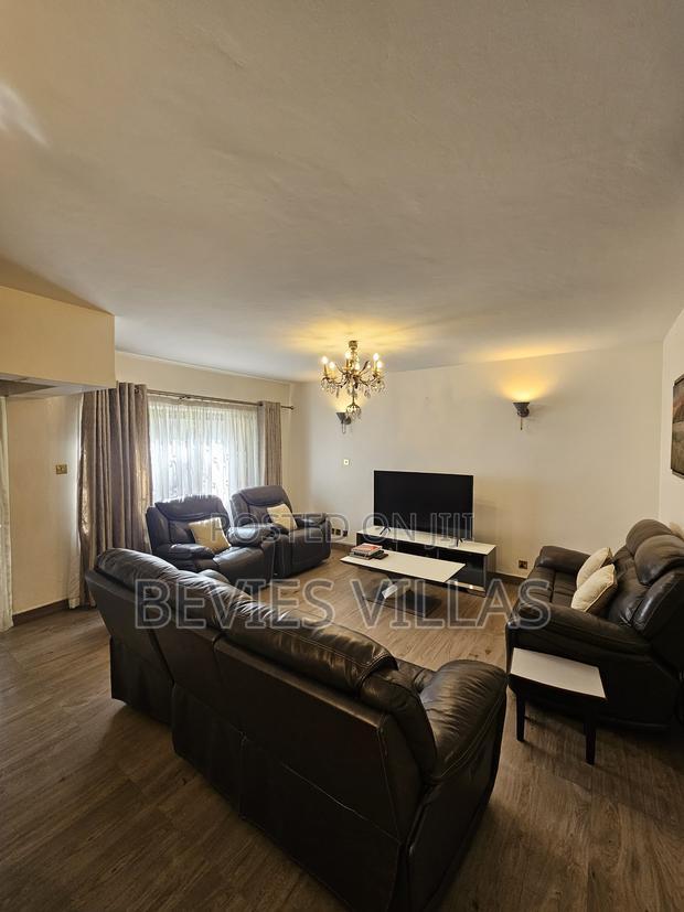 Furnished 3bdrm Apartment in Parklands for rent