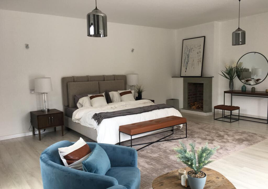 5-Ensuite Townhouse with Private Garden & Guest Room – Karen
