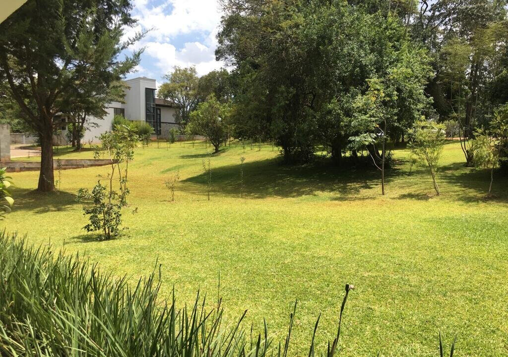 5-Ensuite Townhouse with Private Garden & Guest Room – Karen