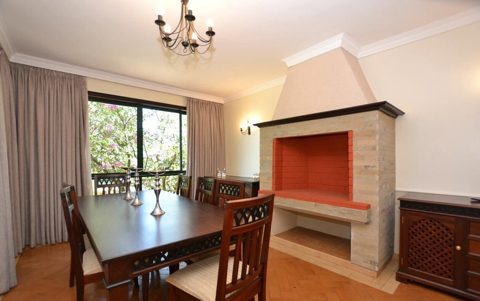 43 Exclusive Townhouses in Kyuna – Heated Pool & Gym