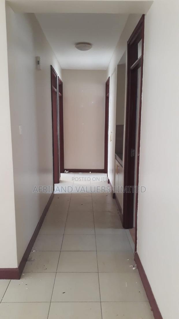 3bdrm Apartment in Lifestyle Terraces, Gateway Mall Area for sale