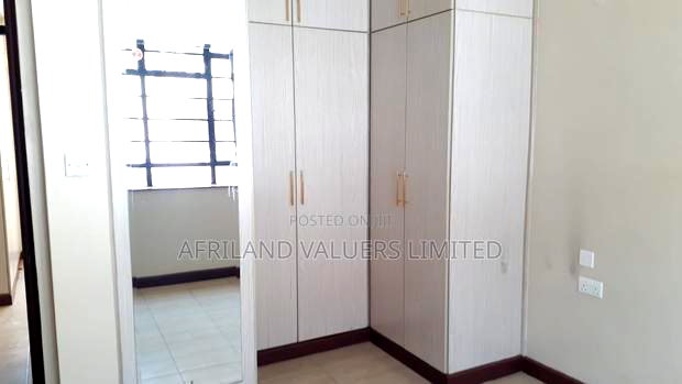 3bdrm Apartment in Lifestyle Terraces, Gateway Mall Area for sale