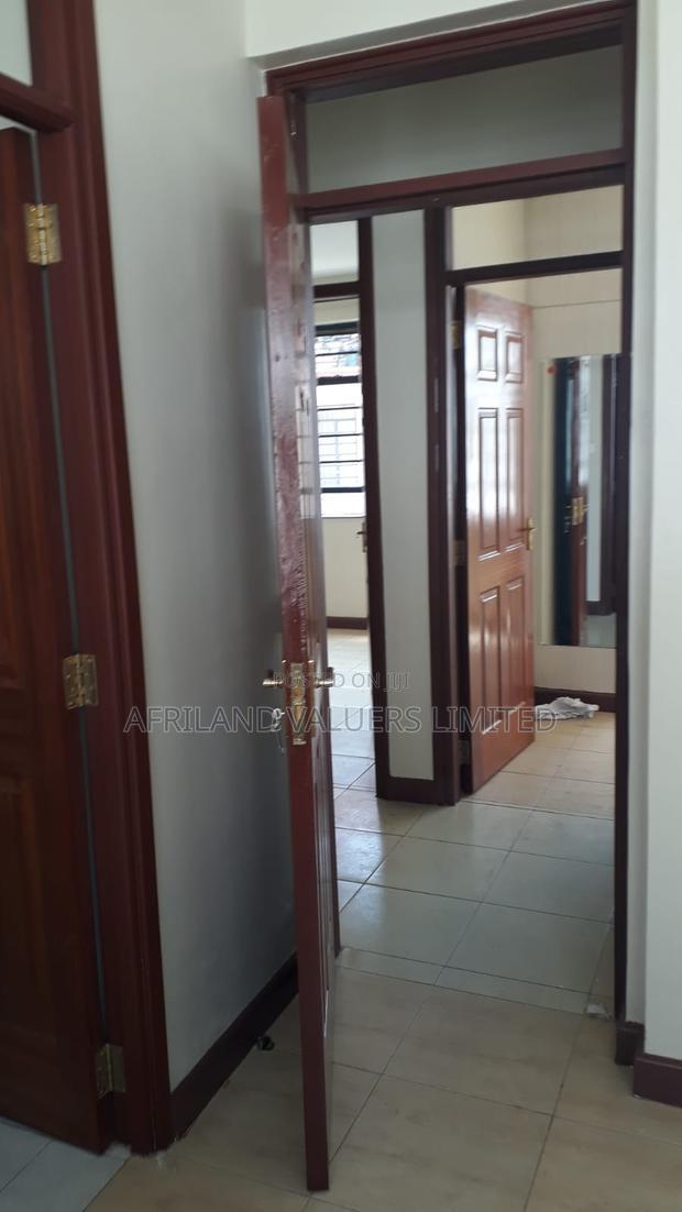 3bdrm Apartment in Lifestyle Terraces, Gateway Mall Area for sale