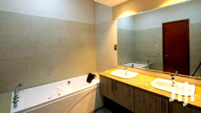 5bdrm Villa in Karen for sale - Image 11