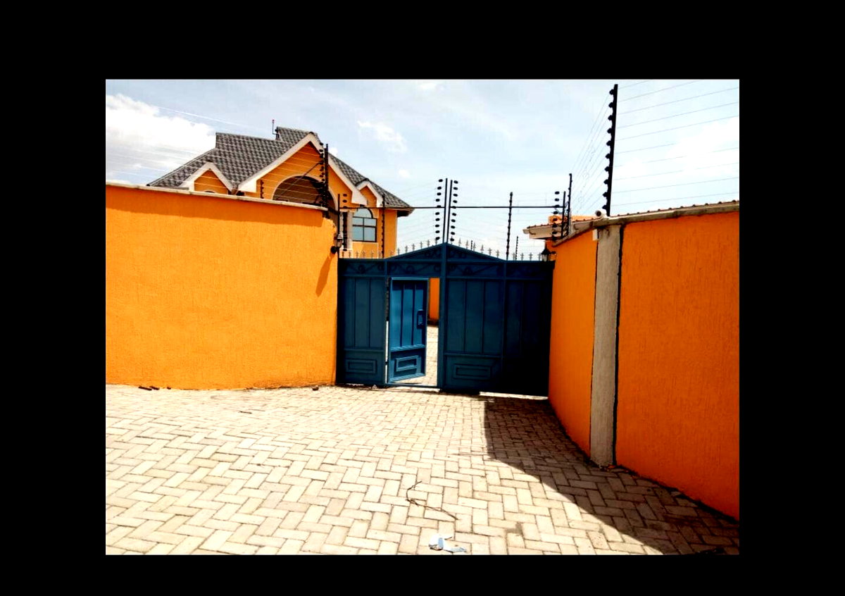 4BR En-Suite Townhouse on 1/8 Acre - Lanet, Nakuru
