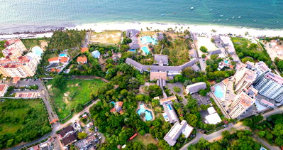 12-Acre Oceanfront Hotel with Garden