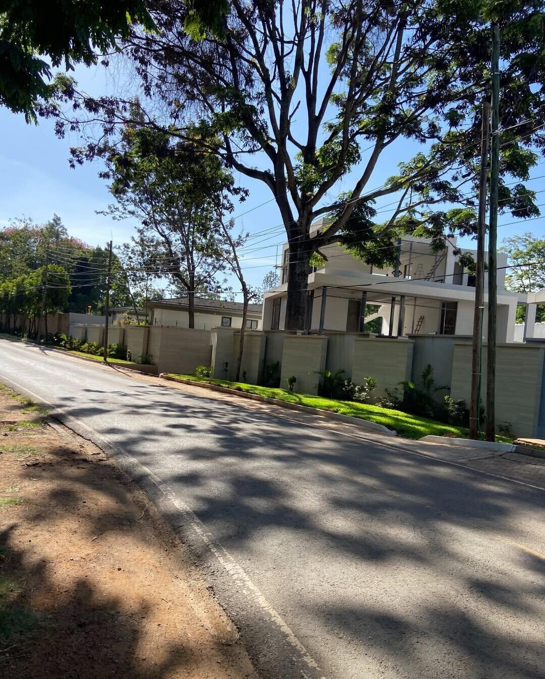 Private Elevator & Pool in 6-BR Villa - Lavington