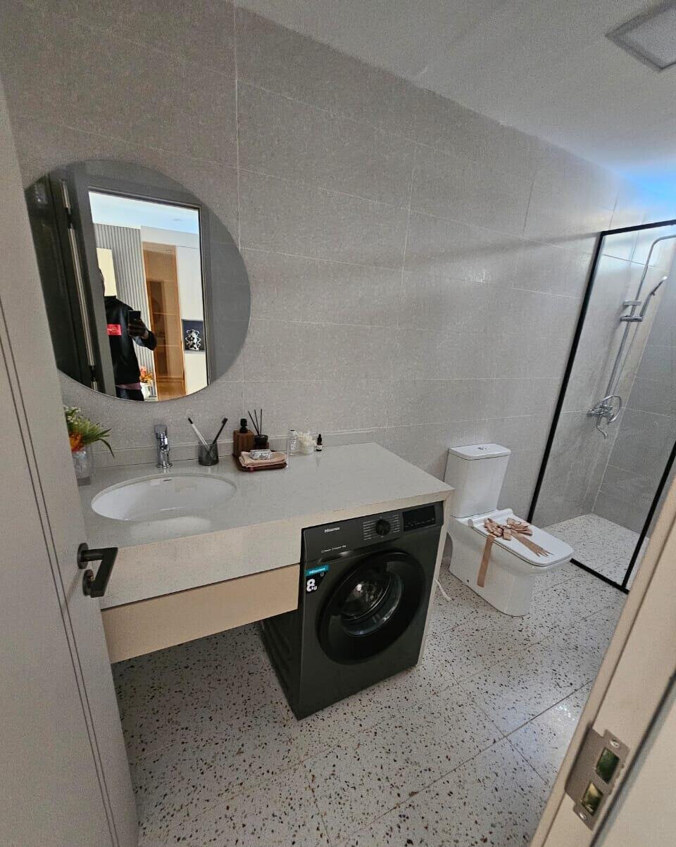 1BR with Golf Club Access & Heated Pool - Westlands