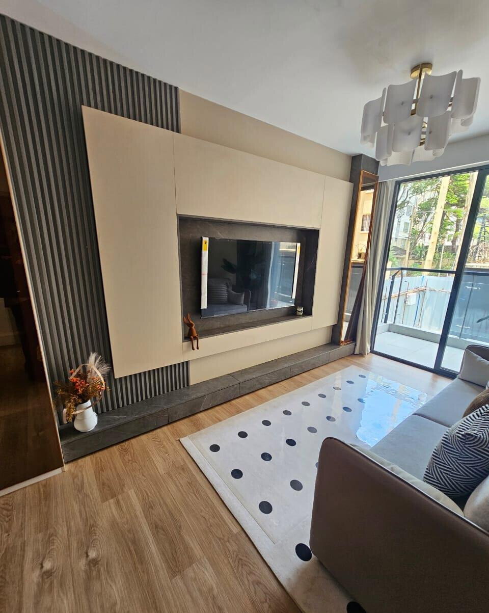 1BR with Golf Club Access & Heated Pool - Westlands