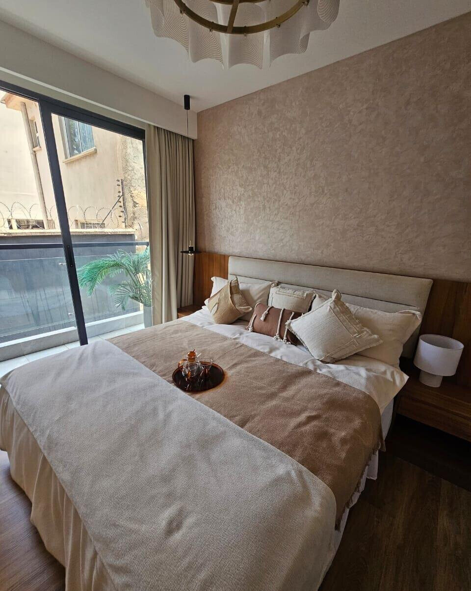 1BR with Golf Club Access & Heated Pool - Westlands