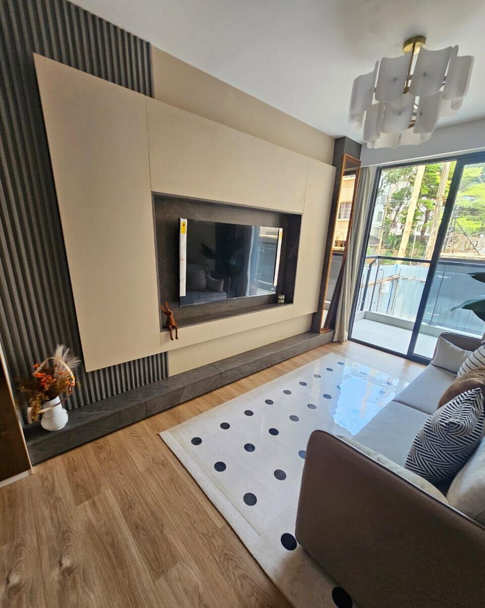 1BR with Golf Club Access & Heated Pool - Westlands