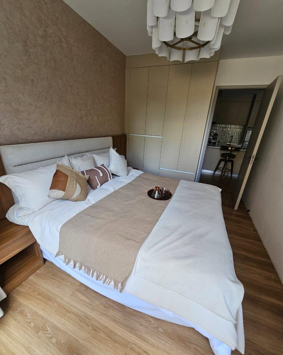 1BR with Golf Club Access & Heated Pool - Westlands