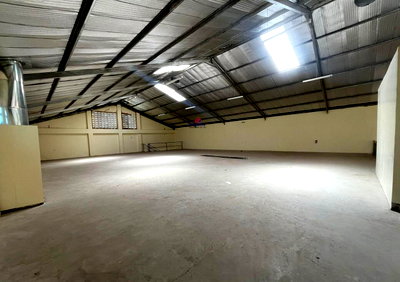 Half Acre Warehouse with Parking - KSh 140M