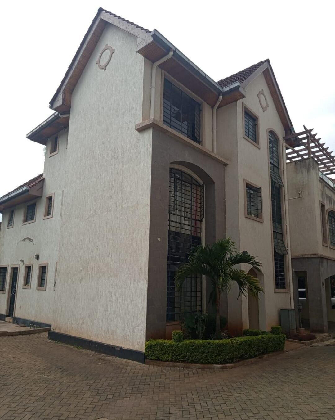 7-Unit Gated Estate with Solar & Backup Power - Lavington