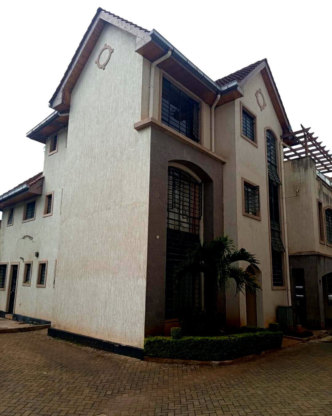7-Unit Gated Estate with Solar & Backup Power - Lavington