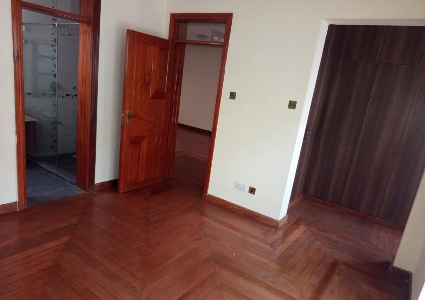 7-Unit Gated Estate with Solar & Backup Power - Lavington