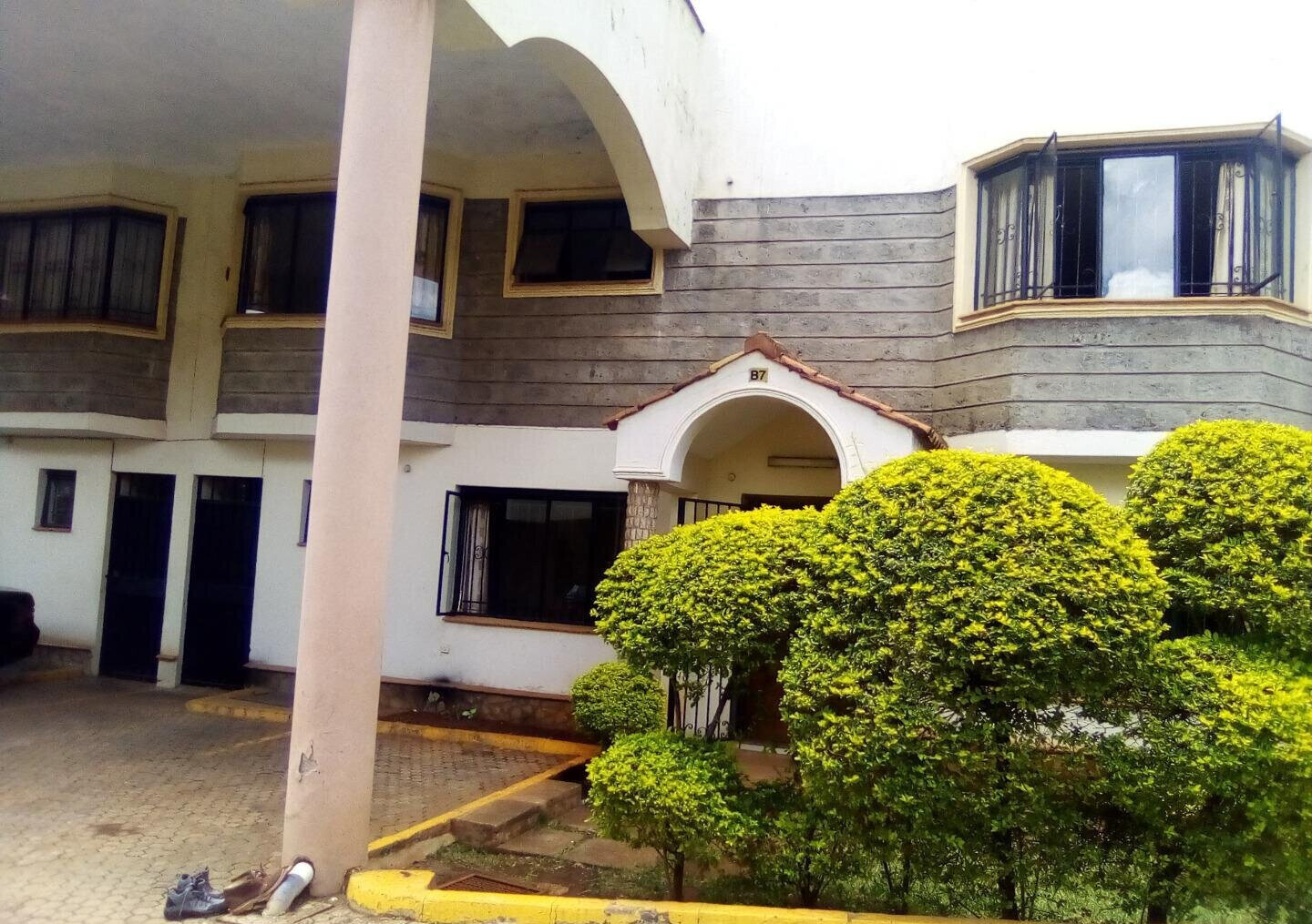 22-Unit Boutique Townhouse with Guest Ensuite & Study - Brookside, Westlands