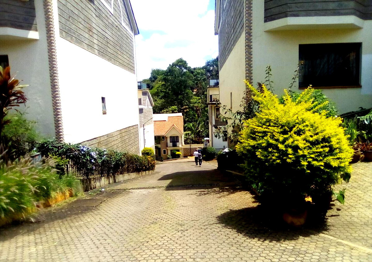 22-Unit Boutique Townhouse with Guest Ensuite & Study - Brookside, Westlands