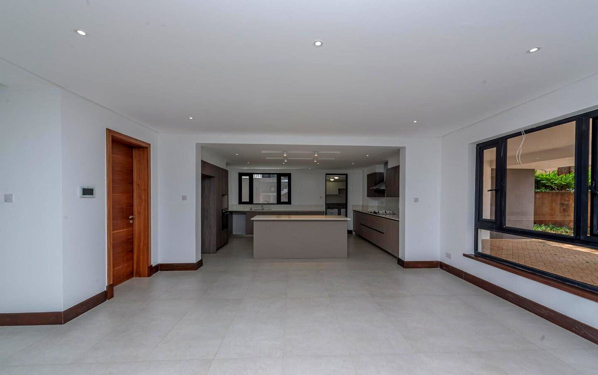 5 En-Suite Townhouse with Lift & Fireplace - Kitisuru