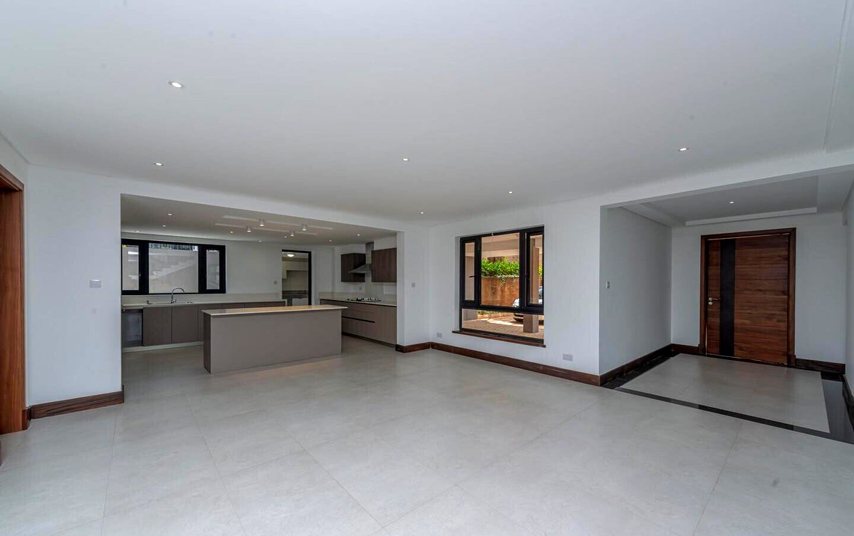 5 En-Suite Townhouse with Lift & Fireplace - Kitisuru