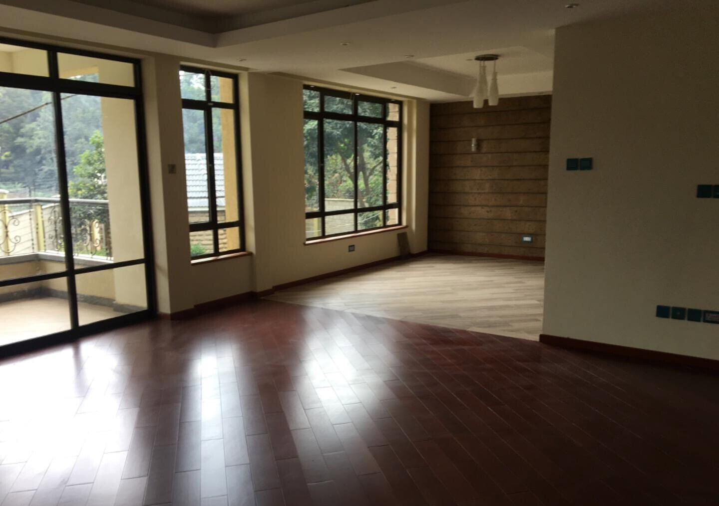 American-Style 5-Bed Townhouse with Sunken Living Room - Lavington