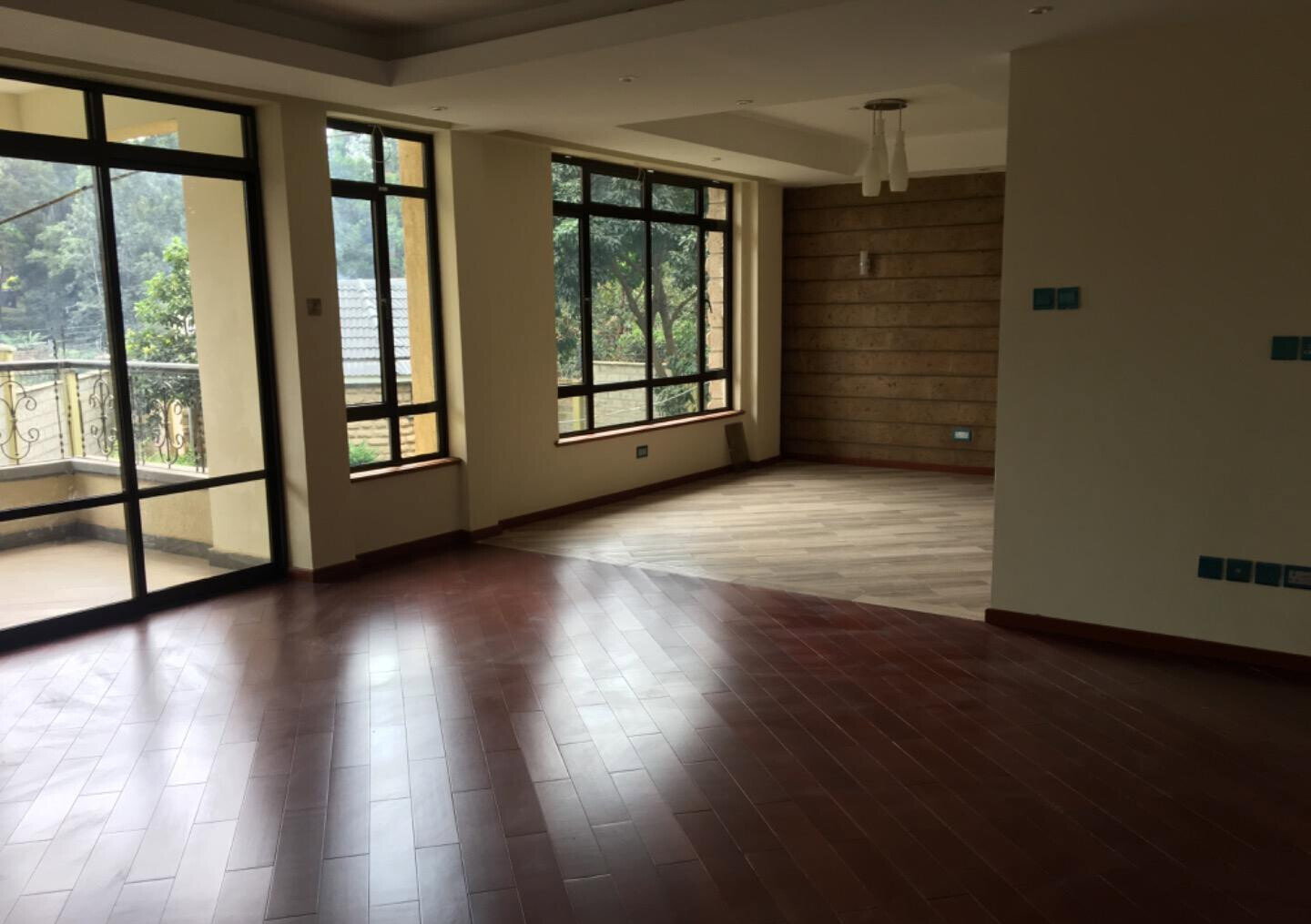 American-Style 5-Bed Townhouse with Sunken Living Room - Lavington
