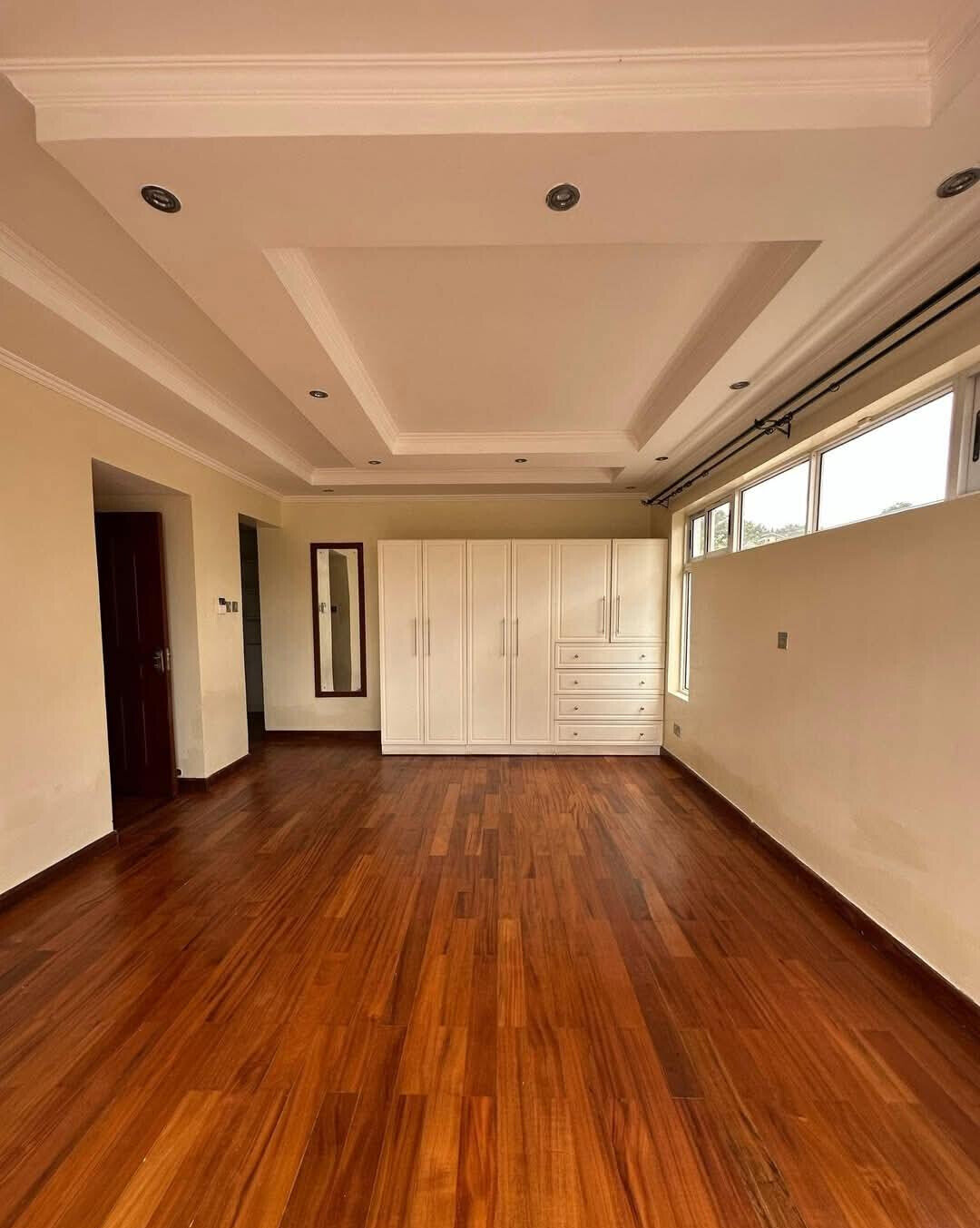 50x100 Townhouse with Garden