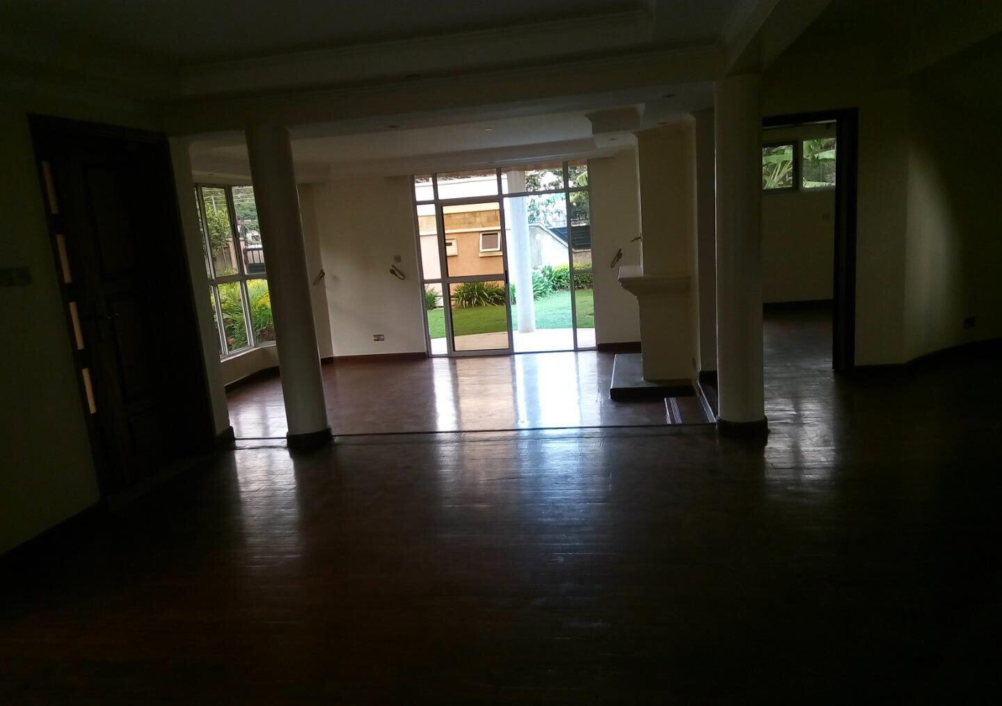 50x100 Townhouse with Garden