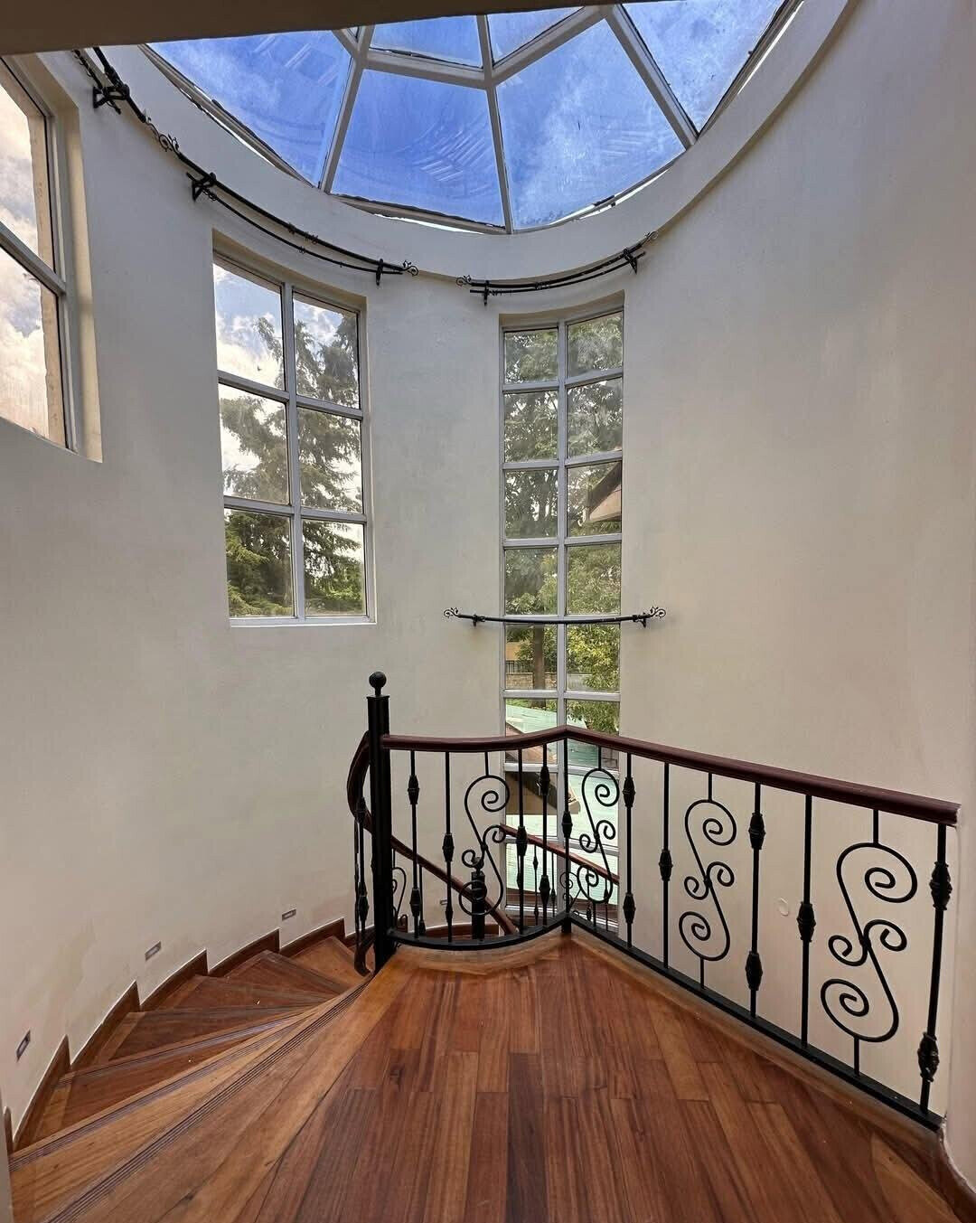 50x100 Townhouse with Garden