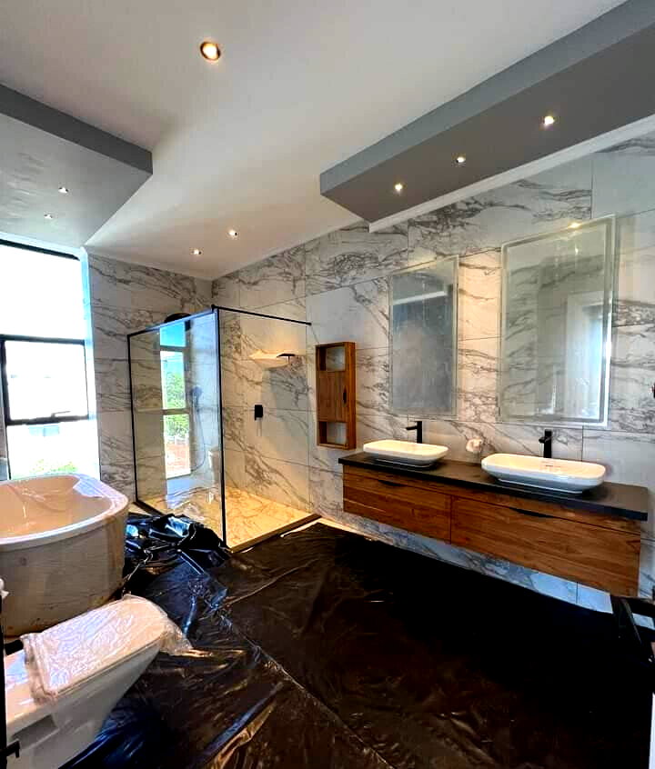 5-Ensuite Townhouse with Pool & Generator - Loresho
