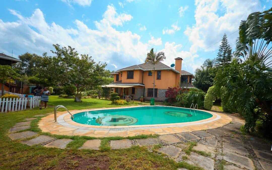 4-Ensuite Townhouse with Pool & DSQ – Near Giraffe Centre, Karen