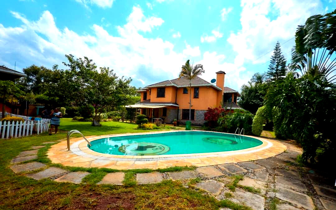 4-Ensuite Townhouse with Pool & DSQ – Near Giraffe Centre, Karen